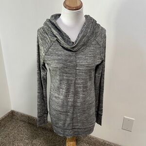 🦒 Eddie Bauer Cowl Neck Shirt